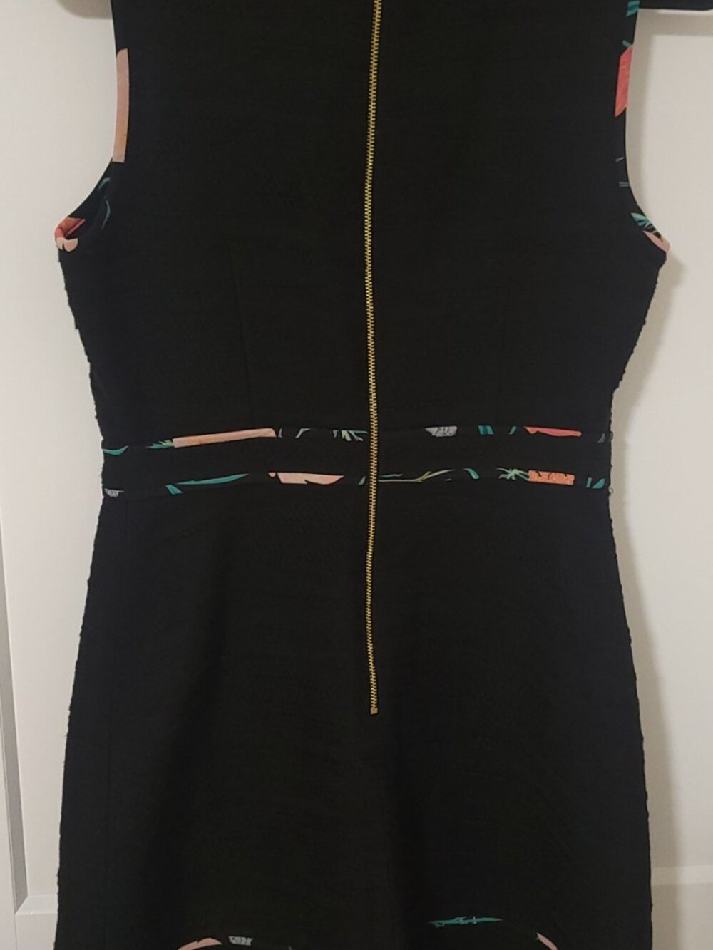 Kate Spade Blossom Trim Tweed Fit & Flare Dress - Black & Floral - Size 4 NWT - Picture 3 of 4